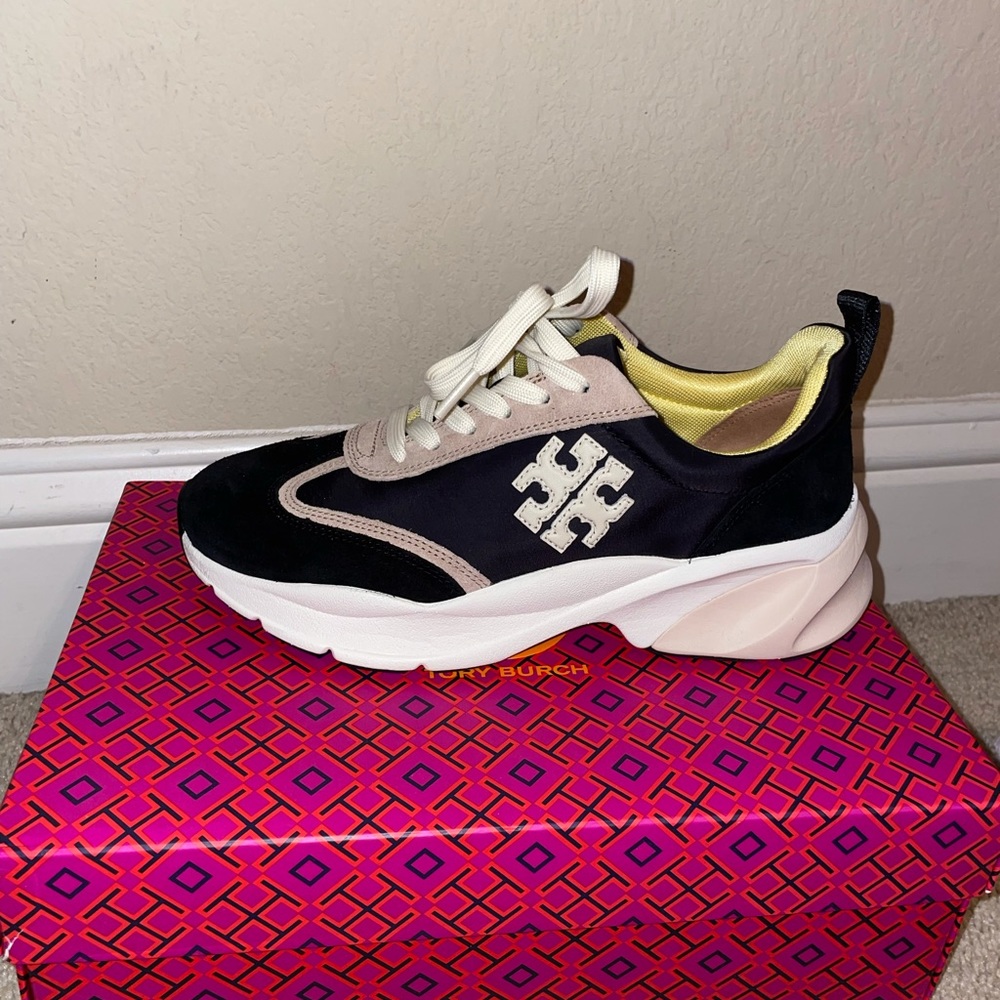 Brand new Tory Burch goodluck trainers!!